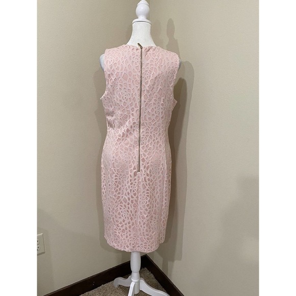 Karl Lagerfeld Size 12 Pink Pencil Dress. Rosette Cut Out Overlay Zip Closure - Picture 4 of 4